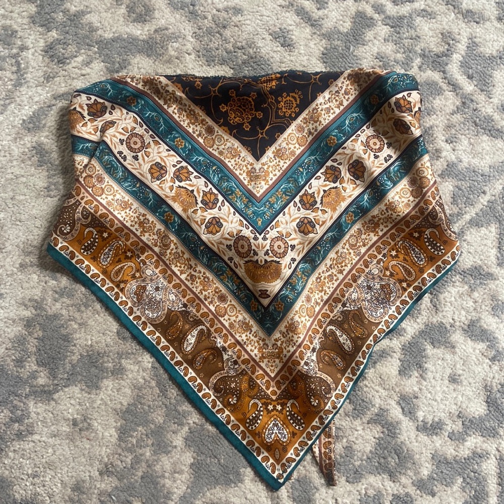 Scarf Top